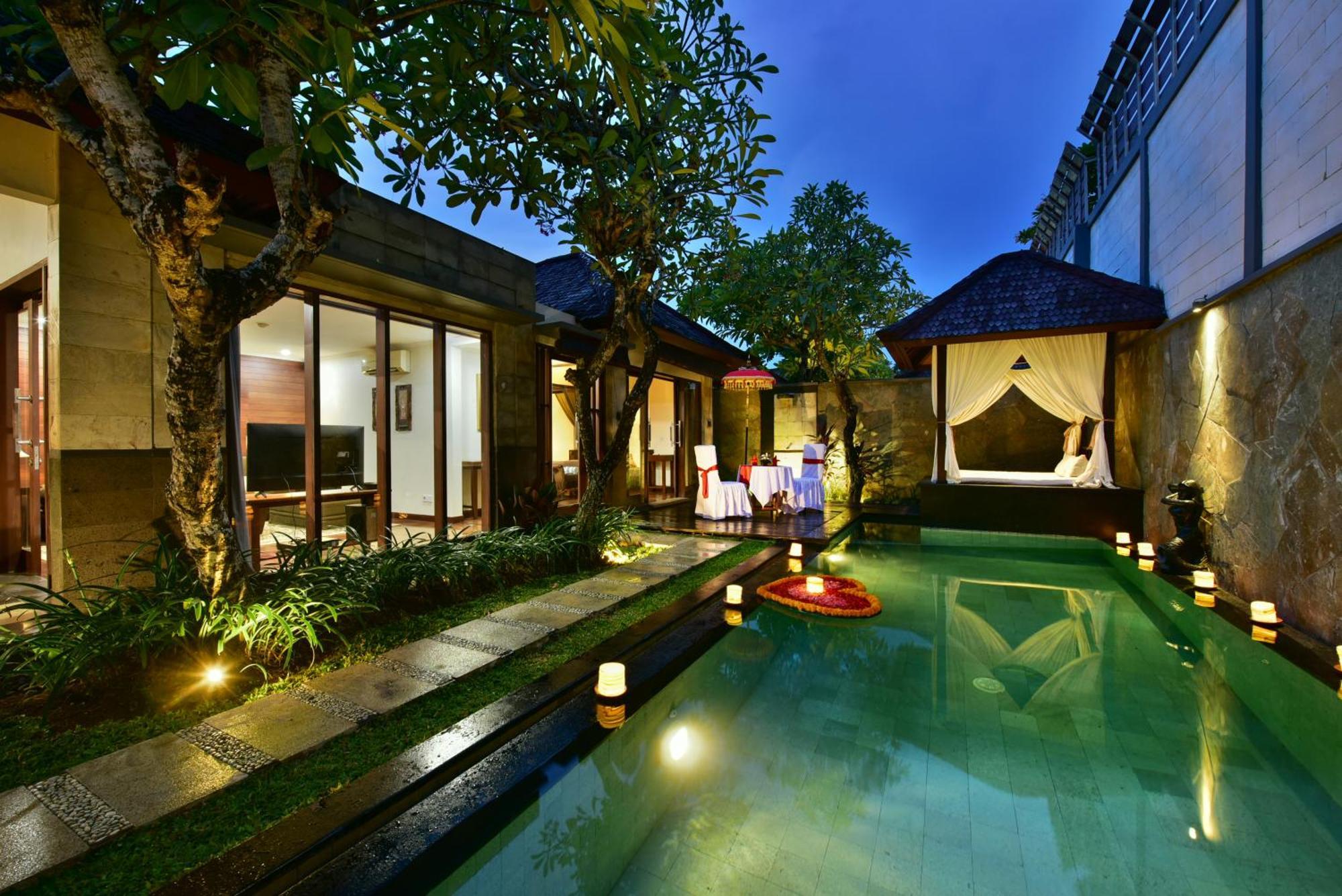 The Khayangan Dreams Villa, Seminyak Extérieur photo