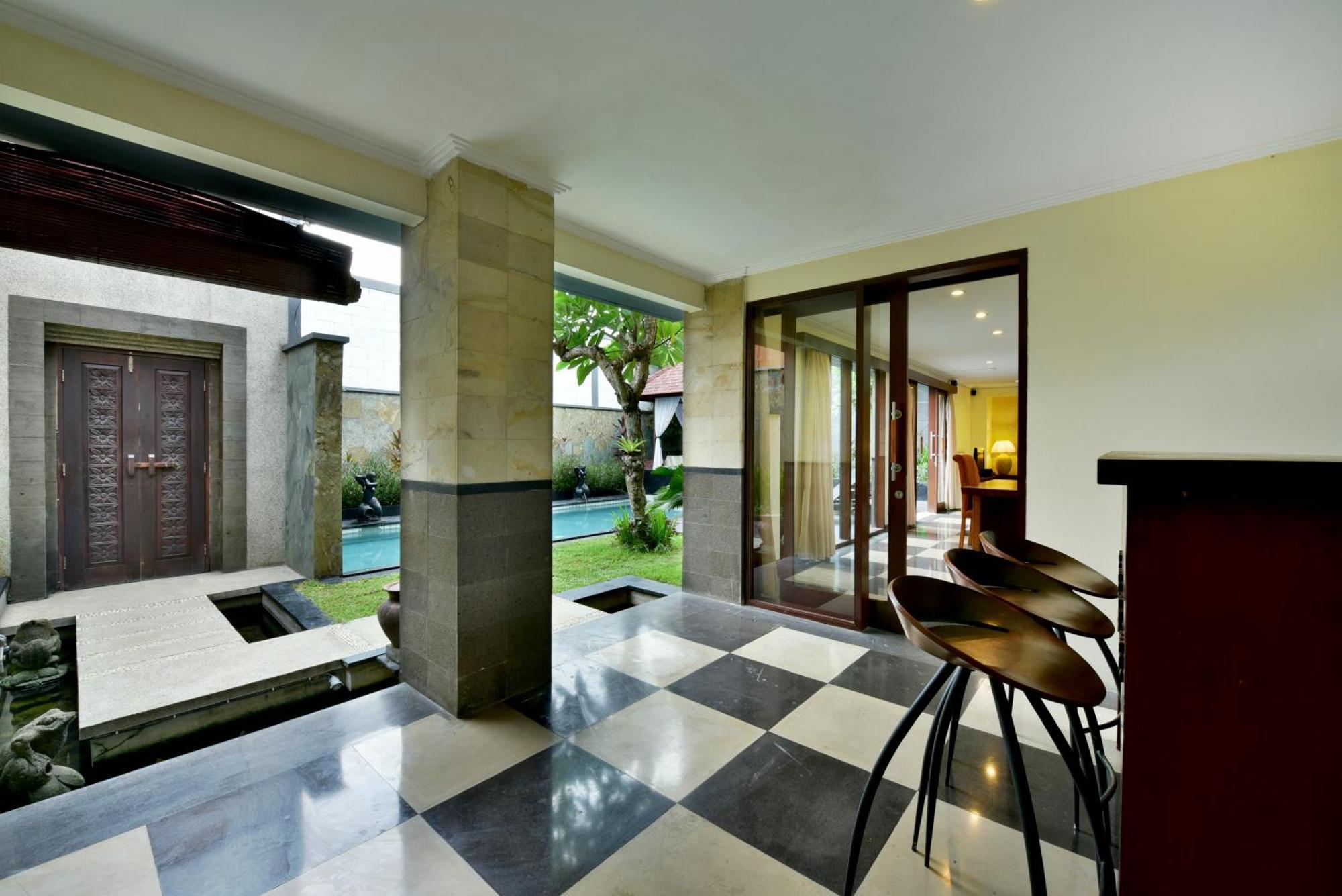The Khayangan Dreams Villa, Seminyak Extérieur photo