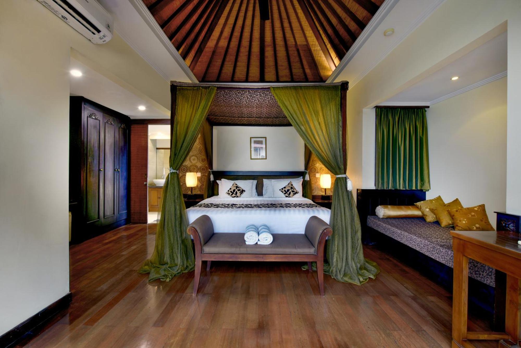 The Khayangan Dreams Villa, Seminyak Extérieur photo