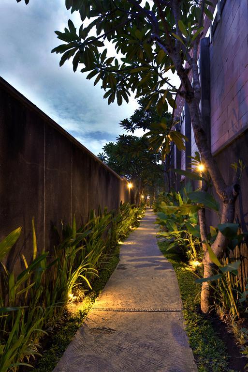 The Khayangan Dreams Villa, Seminyak Extérieur photo