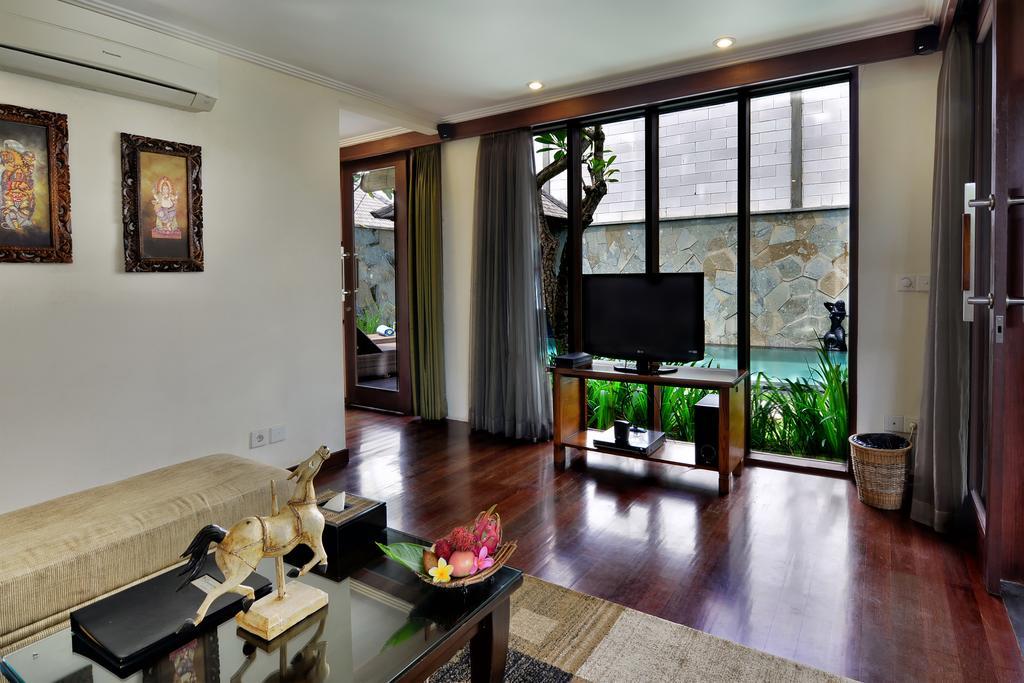 The Khayangan Dreams Villa, Seminyak Extérieur photo