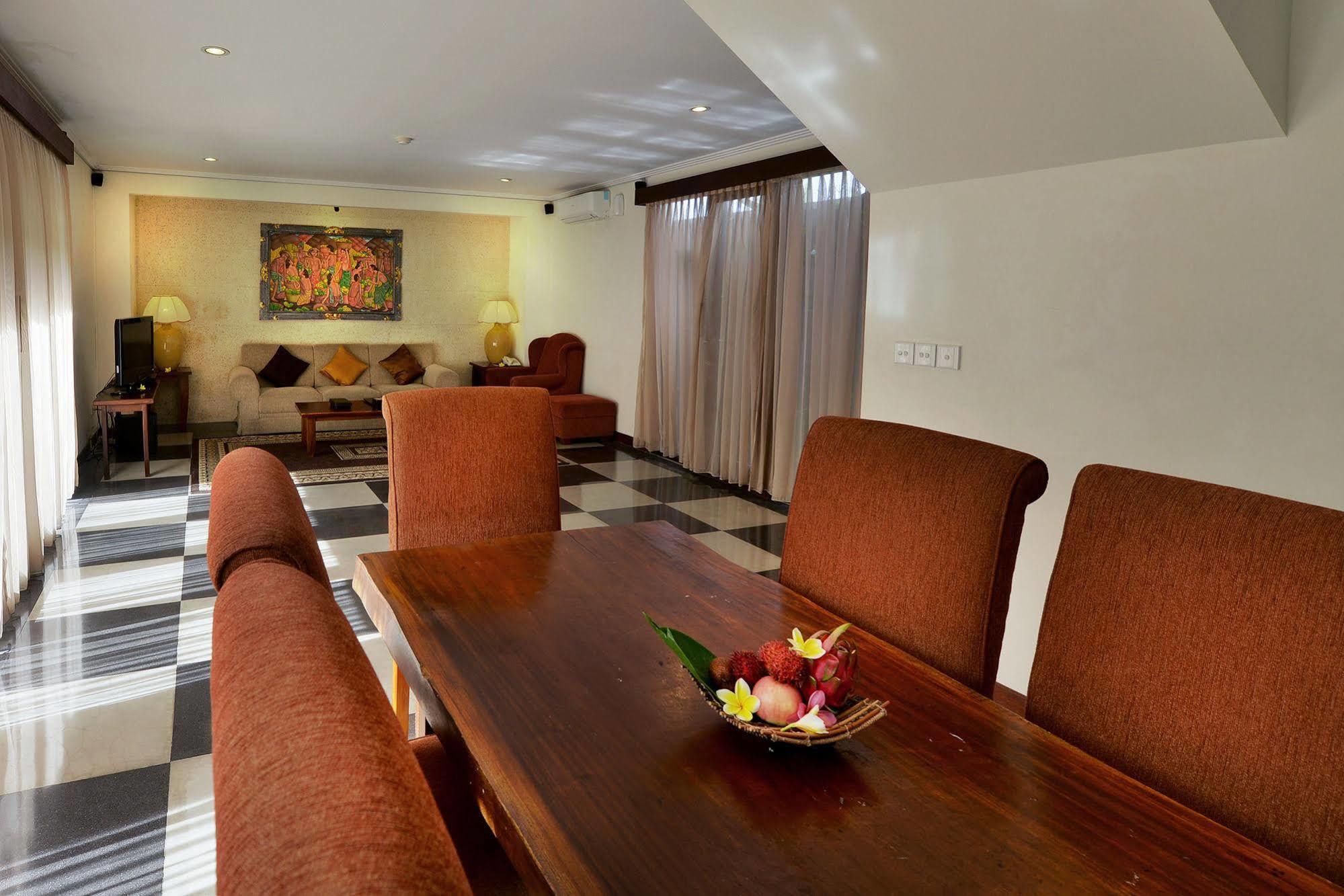 The Khayangan Dreams Villa, Seminyak Extérieur photo